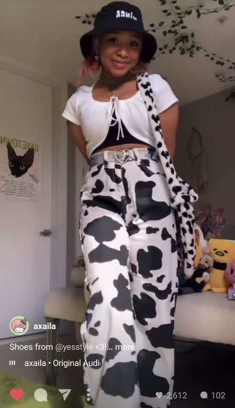 Cute Cow Print Outfit, Cow Print Aesthetic Outfit, Cow Aesthetic Outfit, Cow Inspired Outfit, Cow Outfits Aesthetic, Cute Cow Outfits, Cowprint Outfit Ideas, Cow Print Outfit Ideas, Cow Print Clothes