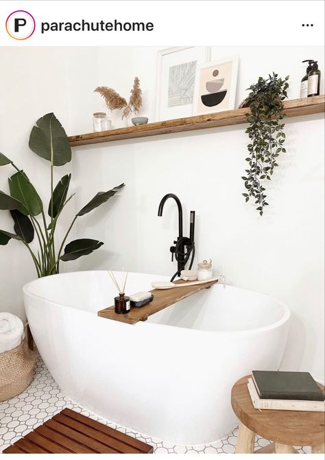 Bathroom Shelves Over Tub, Long Floating Shelf, Long Floating Shelves, Bathroom Shelf Decor, Bathtub Decor, Floating Shelves Bathroom, Aesthetic Bathroom, Master Bath Remodel, Bathroom Plants