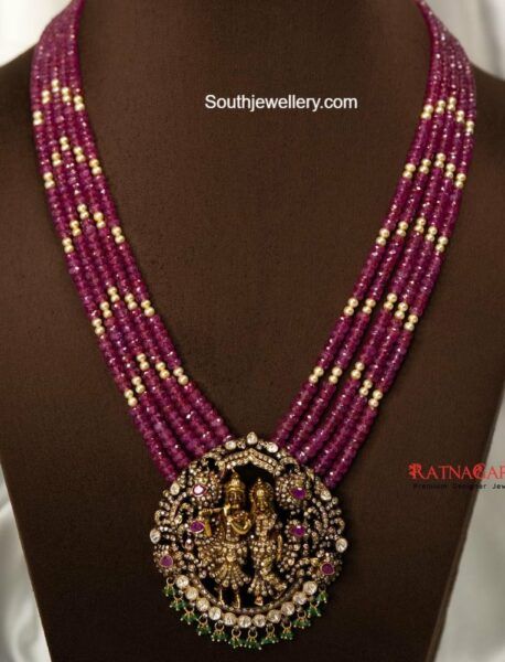 Ruby Beads Mala Designs, Beads Haram Indian, Mala Design Jewellery, Ruby Beads Jewellery Indian, Lockets Gold Indian, Beads Jewelry Indian Gold, Radha Krishna Pendant, Krishna Pendant, Beads Haram