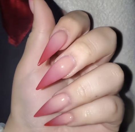 Vampire Nails, Stilleto Nails Designs, Sharp Nails, Anime Nails, Claw Nails, Goth Nails, Grunge Nails, Soft Nails, Pink Acrylic Nails