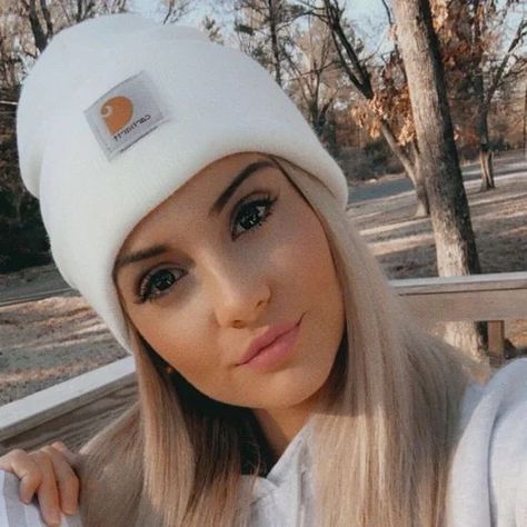 Stay warm and slay while doing it!!! Carhartt Hat Outfit Woman, White Carhartt Beanie Outfit, Womens Carhartt Beanie, Pink Carhartt Beanie, Black Carhartt Beanie, Carhartt Cap, Carhartt Hat, Orange Beanie, Brown Beanie