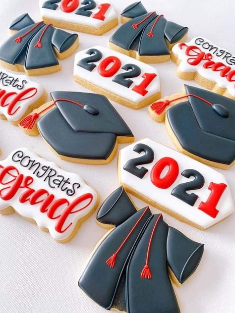 Senior Cookies Decorated, Graduation Cookie Designs, Graduation Biscuits, Graduation Sugar Cookies Ideas, Graduation Cookies 2023, Grad Party Cookies, Graduation Cookie Cake, Graduation Decorated Cookies, Graduation Cookies Decorated