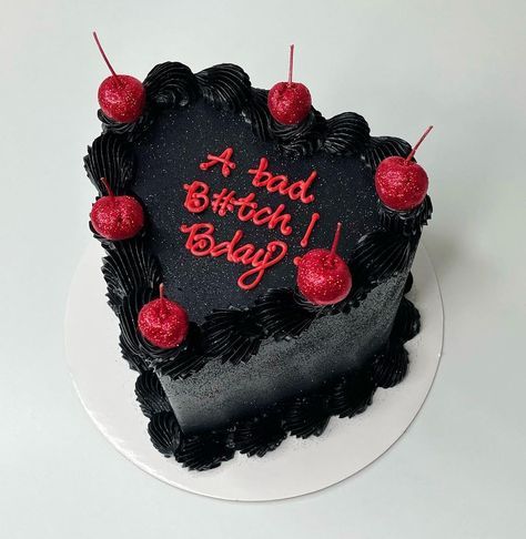 Red glitter cake!!! ❤️❤️❤️ #cake #birthdaycake #heartcake #redcake #glittercake #party #event #celebration #holiday #sagittarius… | Instagram Black And Red Birthday Cake, Black Red Cake, Red Glitter Cake, Black And Red Cake, Black And Gold Birthday Cake, Birthday Cake Red, Jordan Year, Red Birthday Cakes, Nyc Queens