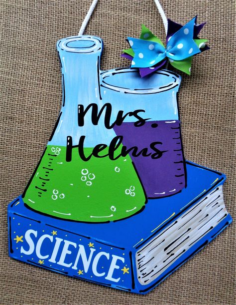 Country Wood Crafts, Classroom Door Signs, Teacher Door Hangers, Door Decs, Teacher Doors, Ashley Nicole, Door Plaque, Nurse Office, Teacher Signs