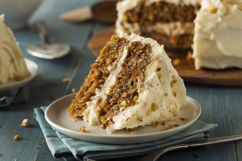 Martha Stewart’s ‘Showstopping’ Carrot Cake Has a Surprising Frosting – SheKnows Martha Stewart Carrot Cake, Homemade Carrot Cake, The Cheesecake Factory, The Whoot, Best Carrot Cake, Carrot Cake Recipe, Cheesecake Factory, Almond Cakes, Moist Cakes