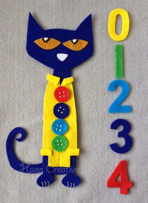 My sweet little thinkers will do ANYTHING to hear a Pete the Cat book! In an effort to aide their interests AKA bribe them to do non-preferred tasks, I decided celebrate him this week in our tub tasks Pete The Cat Buttons, Preschool Circle Time Activities, Felt Template, Cat Felt, Pete The Cats, Flannel Board Stories, Flannel Boards, Circle Time Activities, Felt Board Stories