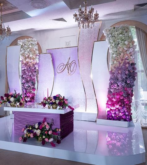 Wedding Simple Decoration, Wedding Table Designs, Simple Decoration, Wedding Stage Design, Wedding Simple, Wedding Backdrop Decorations, Wedding Stage Decorations, Sweet 15, Stage Set