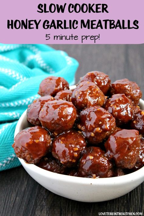 Meatballs Cocktail, Easy Slow Cooker Meatballs, Barbecue Meatballs, Honey Garlic Meatballs, Garlic Meatballs, Savory Meatballs, Cocktail Meatballs, Meatball Recipes Easy, Slow Cooker Meatballs