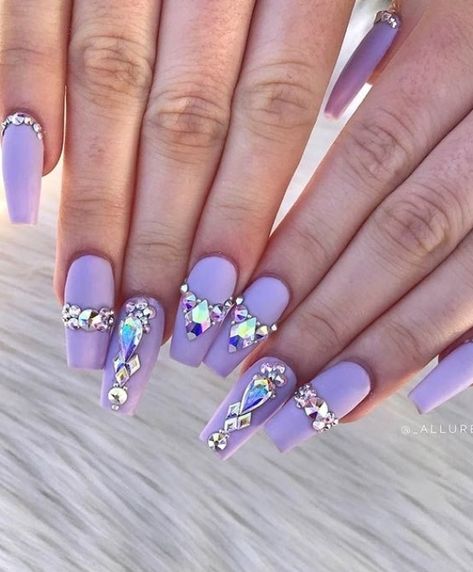 White Nails With Purple Rhinestones, Rhinestone Nails Purple, Purple Diamond Nails, Purple Nails With Rhinestones, Glitzy Nails, Turquoise Nail Designs, Diamond Nail Designs, Light Purple Nails, Cute Pink Nails