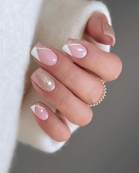 Holiday Acrylic Nails, Unghie Sfumate, Milky Nails, Nagel Tips, Christmas Gel Nails, Simple Gel Nails, Girly Acrylic Nails, French Tip Acrylic Nails, Casual Nails