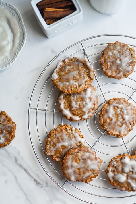 Iced oatmeal cookies Healthy Iced Oatmeal Cookies, Dairy Free Oatmeal Cookies, Dairy Free Oatmeal, Oatmeal Cookies Gluten Free, Gluten Free Oatmeal Cookies, Iced Oatmeal Cookies, Chocolate Cereal, Cookies Gluten Free, Butter Icing