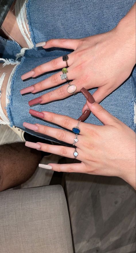 Maddie Perez Nails Euphoria, Medium Length Nails Summer, French Tip Acrylic Nails Medium, Baddie Nail Inspo Medium Length, Medium Nails Black, Baddie Nails Medium Length, Maddie Perez Nails, Nail Inspo Summer 2022, Maddie Euphoria Nails