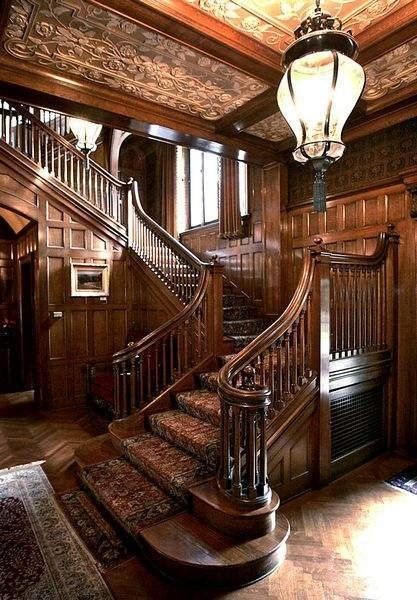 Twisted Handrail Victorian Homes Interior, Victorian Home Exterior, Victorian Homes Exterior, Victorian Interior Design, Wooden Staircase, Old Victorian Homes, Victorian Home Interior, Escalier Design, Victorian Interior