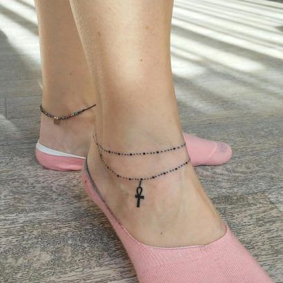 20 Jewellery inspired tattoos we want to get Ankle Tattoos For Women Anklet, Ankle Tattoos For Women Mandala, Ankle Bracelets Tattoos For Women, Spontaneous Tattoo, Anklet Tattoos For Women, Ankle Bracelet Tattoo, Ankle Tattoo Designs, Cute Anklets, Armband Tattoos