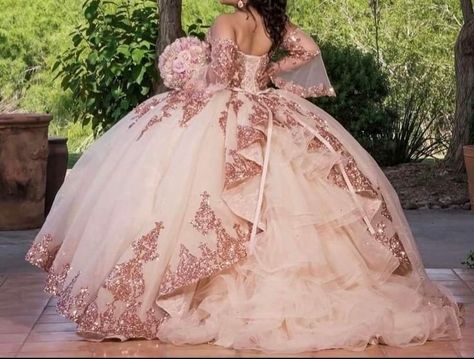 Rose Champagne Quinceanera Dresses, Rosa Gold Quinceañera Dress, Pink Ranchero Quince, Xv Dresses Rose Gold, Peach Color Quinceanera Dress, Rose Gold Charro Quinceanera Dresses, Rose Gold And White Quinceanera Dresses, Charo Quinceanera Dresses Pink, Quince Rose Gold Dress