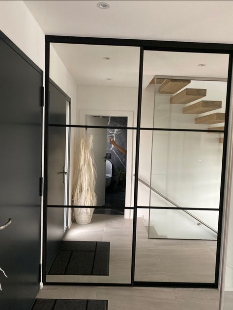 Entrance Hall Wardrobe With Mirror, Hallway Closet With Mirror, Mirrored Hallway Cupboard, Entrance Closet With Mirror, Wardrobe Hallway Entrance, Hallway Wardrobe Ideas, Mirror Wardrobe Bedroom, Wardrobe Mirror Doors, Closet Mirror Doors