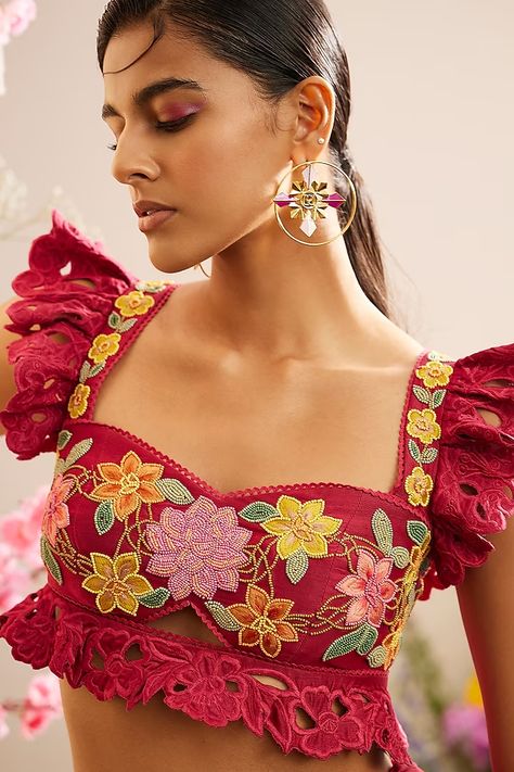 Fuchsia Chanderi Embroidered Bustier Design by Chandrima at Pernia's Pop Up Shop 2023 Sharara Blouse, Short Elegantes, Floral Cutwork, Embroidered Bustier, Ethnic Wears, Dresses Traditional, Casual Indian Fashion, Ruffle Fabric, Trendy Blouse