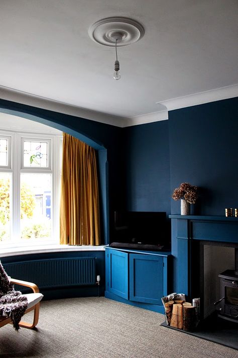 Best Navy Blue Paint Colors, Blue And White Dining Room, Deep Blue Paint, Dark Blue Paint Color, Navy Blue Paint Colors, Navy Blue Paint, Blue Painted Walls, Dark Blue Paint, Dark Blue Walls