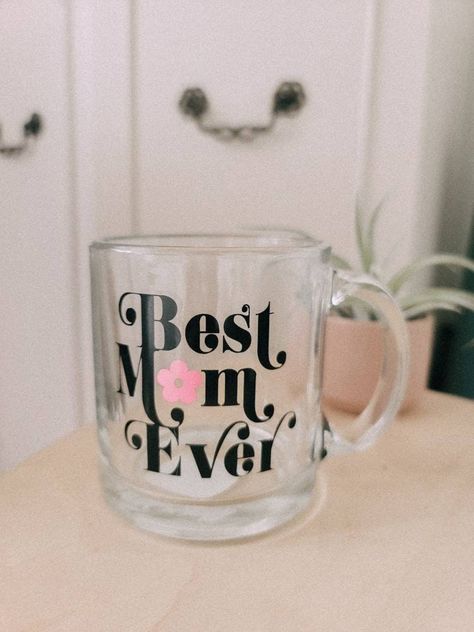 Coffee Mug Aesthetic, Clear Coffee Mug, Clear Coffee Mugs, Mug Aesthetic, Big Coffee Mugs, 10 Mayo, Cricut Inspiration, Mama Mug, Big Coffee