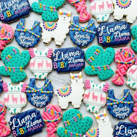 Llama Gender Reveal, Llama Themed Baby Shower Ideas, Lama Cookies Decorated, Llama Baby Shower Ideas, Llama Baby Shower Ideas Girl, Llama Llama Misses Mama, Llama Valentines Cookies, Royal Cookies, Llama Party