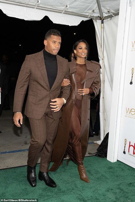 Brown Suit With Turtleneck Men, Holiday Party Outfit Men Casual, Brown Suit Black Shirt, Brown Prom Suits For Black Men, Turtle Neck Suit Men, Brown Prom Suit, Black And Brown Suit, Suit With Turtleneck Men, Prom Ideas Men