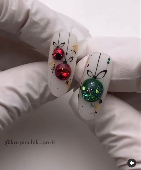 Christmas Ornaments Nail Designs, 3d Christmas Nail Art, Christmas 3d Nail Art, Christmas Ornament Nail Art, Christmas 3d Nails, Fun Christmas Nail Designs, Christmas Nails 3d, Christmas Ornament Nails, 3d Christmas Nails