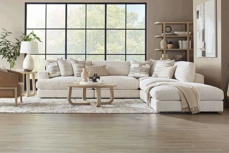 Recliners Sofa In Living Room, Cozy Sectional Living Room, Small Sectional Living Room, Cream Couch Living Room Ideas, Beige Sectional Living Room, Cream Couch Living Room, Slipcovered Sofa Living Room, Best Sectional Sofa, U Couch