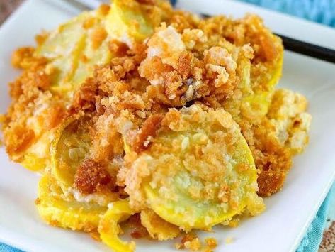 Jambalaya Recipes, Southern Squash, Southern Squash Casserole, Stromboli Recipe, Vidalia Onion, Make Ahead Salads, Squash Casserole, Yellow Squash, Ritz Crackers