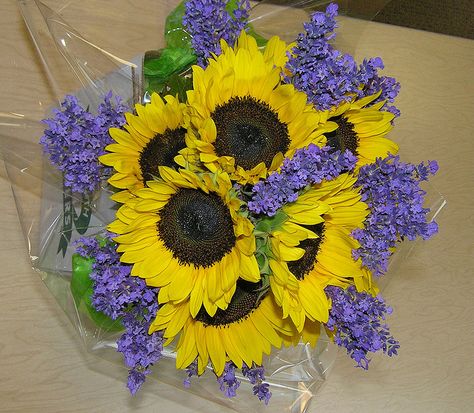 Sunflowers and Lavender Bridesmaid's Bouquet by bettywaltonflowers, via Flickr Sunflowers And Lavender, Wedding Planner Office, Tattoo Sunflower, Bouquet Lavender, Yellow Wedding Colors, Lavender Bridesmaid, Sunflower Baby Showers, Sunflower Bouquet, Sunflower Pictures