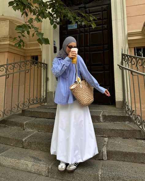 I just needed a ballon skirt!☁️🩵 summer outfit, Pinterest summer girl, maxi skirt, white skirt, blue shirt, modest fashion, hijabi, hijab tutorial, Pinterest style, aesthetic summer girl, modesty, basket bag, summer vibes White Skirt Outfit Ideas Hijab, White Skirt Outfit Hijab, Blue Outfit Hijab, Hijab Skirt Outfit, Hijabi Skirt Outfits, Style White Skirt, Spring Modest Outfits, Blue Hijab Outfit, Maxi White Skirt