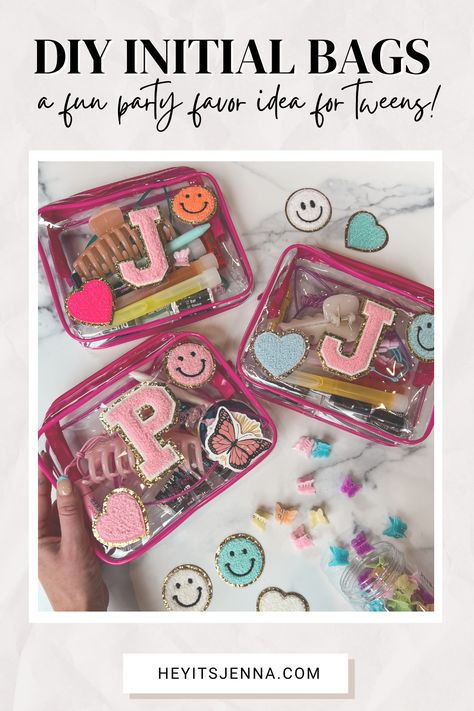 DIY Initial Favor Bags • hey, it's jenna Diy Craft Birthday Party Ideas, Makeup Bag Gift Ideas Party Favors, Birthday Diy Activities, 13 Birthday Goody Bags, Skincare Party Favors, Preppy Birthday Gift Bags, Cute Party Favors Birthday, Cheap Goodie Bag Ideas, Custom Birthday Favors