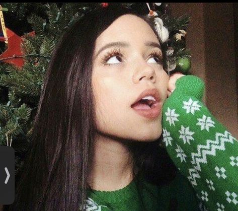 Jenna Ortega Pfp, Female Celebrity Crush, Jen Jen, Perfect Wife, Anatomy Poses, Merry Christmas Images, Instagram Theme, Favorite Actors, Jenna Ortega