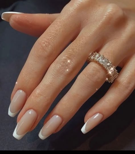 Classic Nails, Neutral Nails, Minimalist Nails, Classy Nails, Pretty Acrylic Nails, Chic Nails, French Tip Nails, Best Acrylic Nails, Cute Acrylic Nails