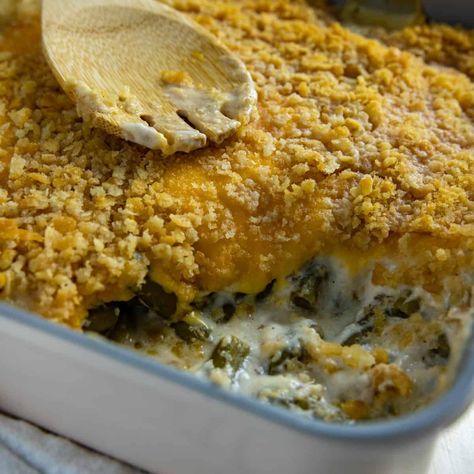 Southern Green Bean Casserole Southern Green Bean Casserole, Simple Baked Beans Recipe, Orange Muffin Recipe, Southern Green Beans, Chicken And Sausage Jambalaya, Easy Baked Beans, Blueberry Pound Cake, Cabbage Casserole Recipes, Southern Greens