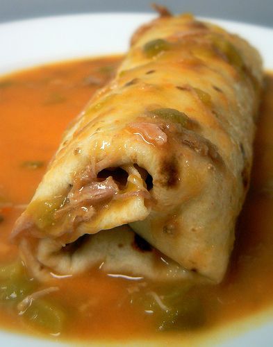 Green Chili Smothered Burritos | Smothered Beef Burritos | Crazy Jamie's Blog Green Chili Burritos, Wet Burrito Recipes, Smothered Beef, Smothered Beef Burritos, Italian Sub Sandwich, Roasted Almonds Recipe, Burritos Beef, Hatch Chili Recipes, Smothered Burritos