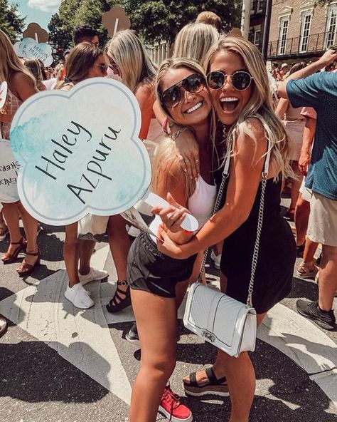 Madi Rook on Instagram: "THE BEST JUST GOT BETTER🖤🤩 Welcome to the Ivy League CUTIE !!!" Alpha Phi, Ivy League, Bid Day, Get Well, Ivy, Mirrored Sunglasses, Influencer, Sunglasses, Instagram