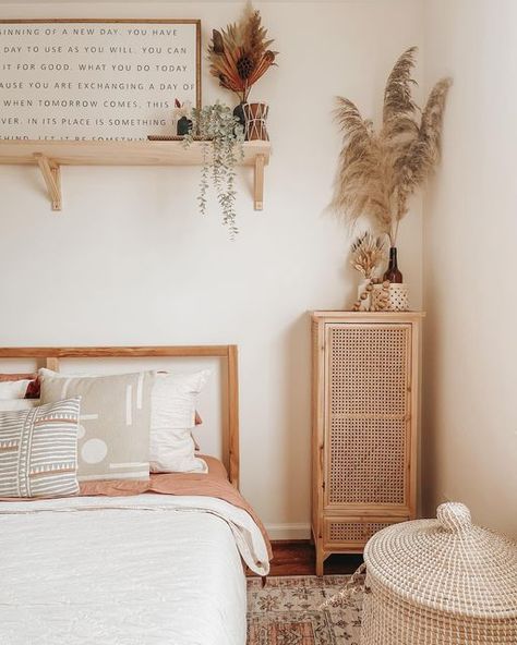 Tarva Bed, Neutral Bedroom Decor, Usa Decor, Neutral Bedding, Neutral Bedroom, Boho Bedroom Decor, Rugs Usa, Bedroom Boho, Rattan Furniture