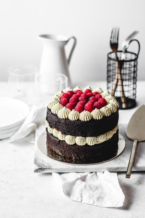 Happiness is a choice. Pistachio Raspberry Cake, Pistachio Buttercream, Pistachio Raspberry, Homemade Raspberry Jam, Chocolate Oreo Cake, Chocolate Pistachio, Layer Cake Recipes, Pouring Rain, Raspberry Filling