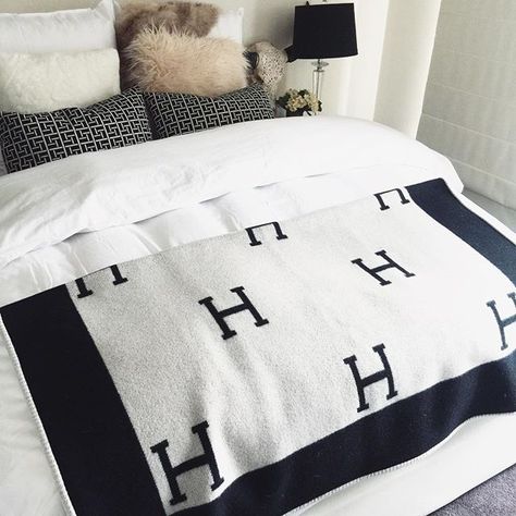 Bed Goals, Hermes Blanket, Hermes Home, Soft Sofa, Super Soft Blanket, Handmade Ideas, Bed Decor, Bed Blanket, Soft Blankets