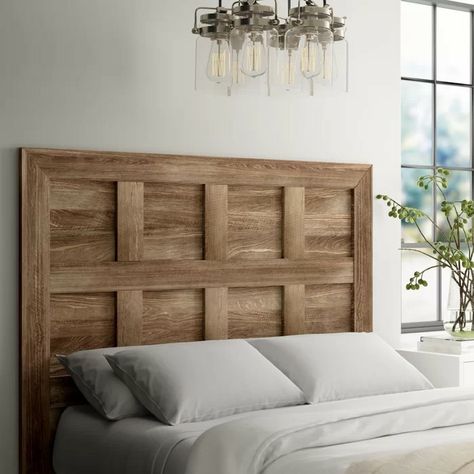 Beverly House, Sorority Room, Headboard Inspiration, Diy Wood Headboard, Rustic Bed, Headboard Diy, Bed Headboards, Colorful Headboard, Rustic Ideas