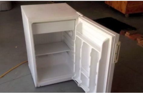 Don’t Throw Out Your Broken Mini-Fridge— Repurpose it Instead! Tiny Fridge, Fridge Lock, Refrigerator Ideas, Dorm Fridge, Fridge Repair, Old Refrigerator, Build A Frame, Beverage Fridge, Refrigerator Repair