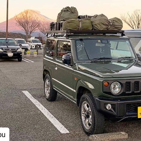 Jungle green 4x4 Suzuki Jimny Suzuki Jimny Jungle Green, Green Suzuki Jimny, Suzuki Jimny Camping, Jimny Camping, 2024 Mantra, Suzuki Jimny Interior, Suzuki Jeep, Suzuki Jimmy, New Suzuki Jimny