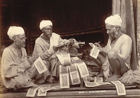 History Of Kashmir, India Photography, History Of India, Sacred Text, Jammu And Kashmir, Indian History, Rare Pictures, Sanskrit, Turbans