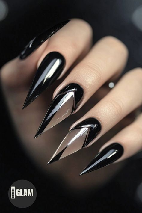 Discover the perfect spooky yet stylish manicure with these stunning Black Chrome Halloween nails design ideas. From edgy black chrome nails to chic black Halloween nails with chrome accents, elevate your Halloween look with these striking nail designs. Whether you prefer intricate patterns or simple sophistication, these black chrome nail designs for Halloween are sure to make a statement. Embrace the dark and glamorous vibe of the season with these eerie yet elegant nail looks that will have h Chrome Halloween Nails, Baddie Nails Short Coffin, Black Chrome Nails, Baddie Nails Short, Nails Short Coffin, New Year Nails, Black Halloween Nails, Nails Extra, Summer Nail Ideas