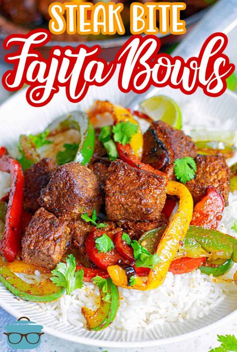 Sirloin Steak Fajitas Recipes, Cheesecake Enchiladas, Bowl Dinners, Fajita Bowl Recipe, Steak Bowl, Fajita Bowl, Fiesta Recipes, Cinco De Mayo Recipes, Fajita Seasoning Mix