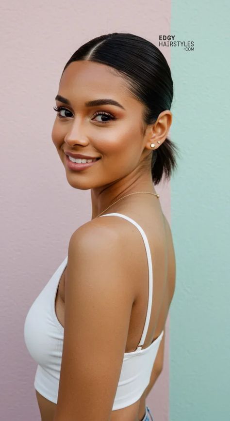 #hairstyles #haircut Short ponytails are a versatile and trendy hairstyle that works for every occasion, from casual outings to formal events. If you’re looking to upgrade your look, here are ten chic short hair ponytail ideas to inspire you. These styles are perfect for women with shorter hair who still want the sleek, polished look of a ponytail. 1. Classic Low Ponytail The classic low ponytail is a timeless option. It gathers the hair neatly at the nape of the neck, creating a clean and... Tiny Ponytail Hairstyles, Short Ponytail Hairstyles Black Women, Low Sleek Ponytail, Short Hair Ponytail Ideas, Short Ponytails, Ponytail Ideas, Short Hair Ponytail, Chic Ponytail, Short Ponytail