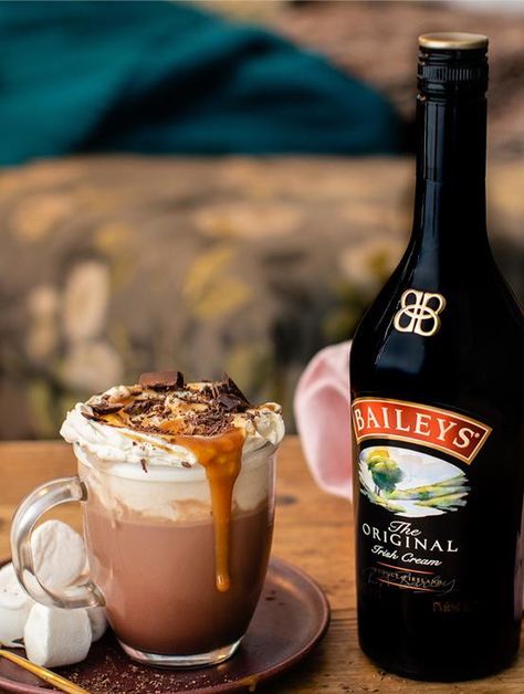 Try Our Hot Chocolate Recipe with Baileys | Baileys US Baileys Hot Chocolate Recipe, Hot Chocolate Baileys, Baileys Recipes Drinks, Baileys Hot Chocolate, Baileys Drinks, Irish Cream Recipe, Baileys Recipes, Hot Chocolate Milk, Mocha Frappuccino