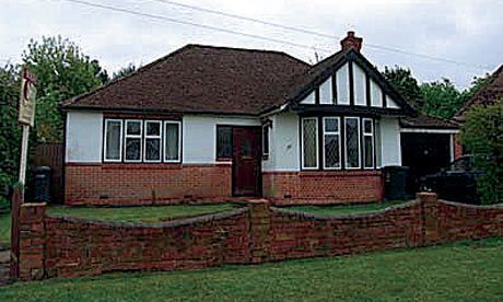 Before: The two-bedroom bunglalow Photograph: Martin Swatton 1950s Bungalow Exterior, Bungalow Conversion Before And After, 1930s Bungalow Exterior, Converted Bungalow, Uk Bungalow, Retro Bungalow, Bungalow Conversion, 1930s Bungalow, 1920s Bungalow