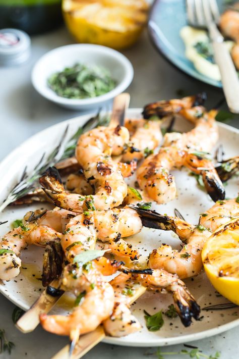 Grilled Shrimp Skewers with Lemon Aioli. This grilled shrimp recipe is packed with flavor after marinating in fresh herbs, shallot and Pernod overnight. Fill up some skewers and fire up the grill for a simple summer appetizer. #grilledshrimp #appetizer #shrimpskewers #summertime #foodnessgracious Shrimp Brochette, Greek Shrimp, Grilling Recipes Sides, Grilled Shrimp Skewers, Fruit Kebabs, Lemon Aioli, Grilled Shrimp Recipes, Grilled Steak Recipes, Shrimp Skewers