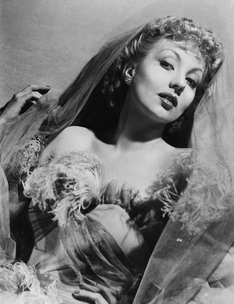 Ann Sothern Ann Sothern, Margaret Bourke White, Ann Sheridan, Old Hollywood Movie, Classic Movie Stars, Silver Screen, Vintage Hollywood, Vintage Beauty, Hollywood Stars